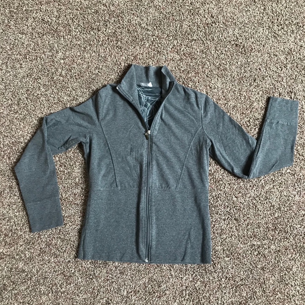 Danskin Zippered Long Sleeve Top